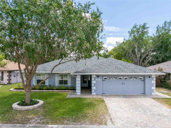 28310 Tanglewood Dr, Zephyrhills, FL 33543