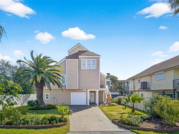 12725 E Conquistador Dr, Galveston, TX 77554