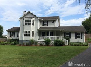 392 Ladson Rd, Horse Shoe, NC 28742