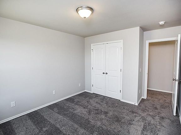 5th image of 1208 Laurel Creek Dr