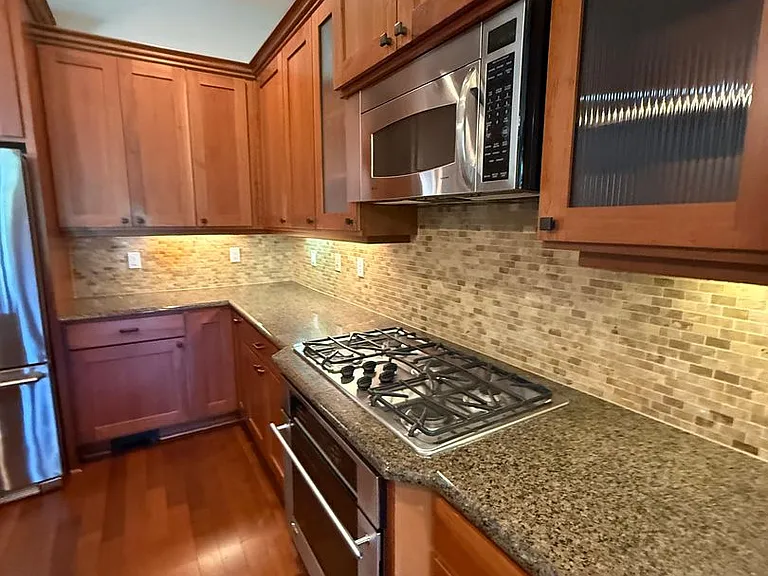 10108 SW Morrison St #10108 — Photo 10