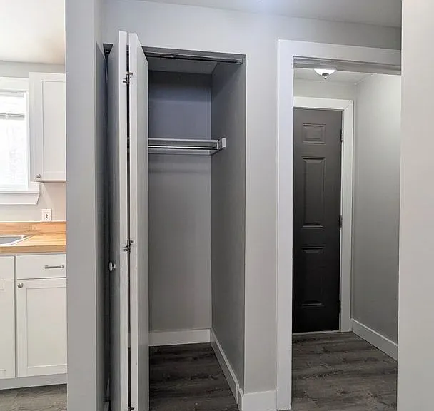 Monmouth Village Apartments LLC (Pine Ridge Estates) — Photo 7