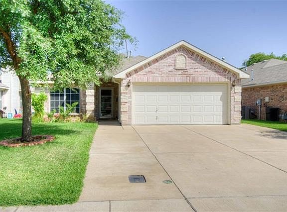 2nd image of 1323 Nathan Dollar Ln