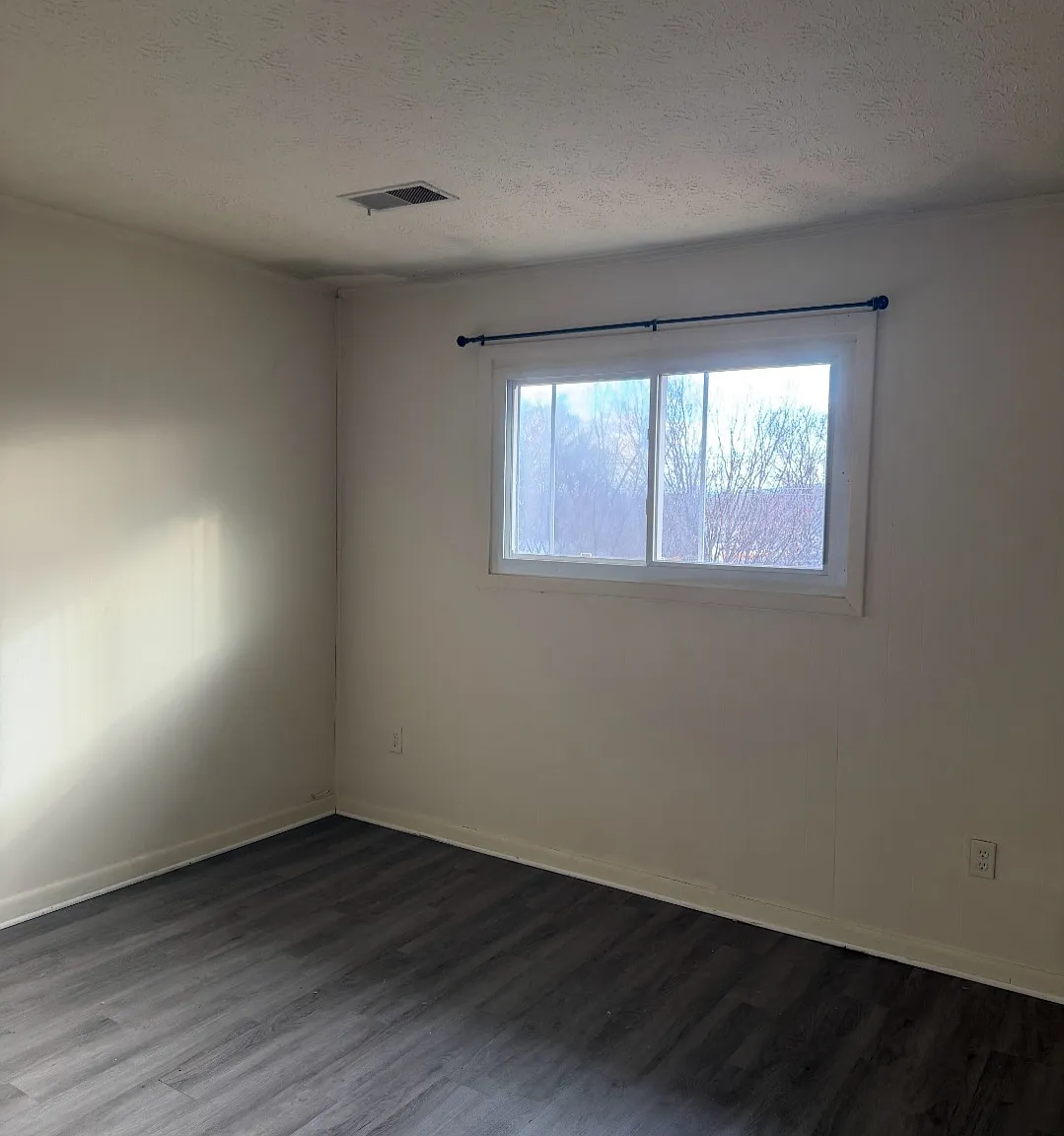 2 bed, 1200 sqft, $1,500 — Photo 4