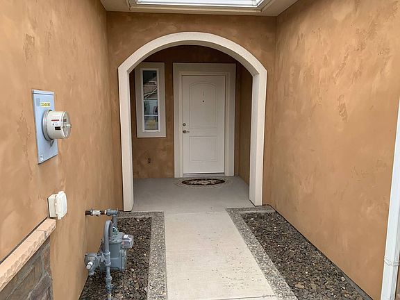 2nd image of 9406 Majestia Ln