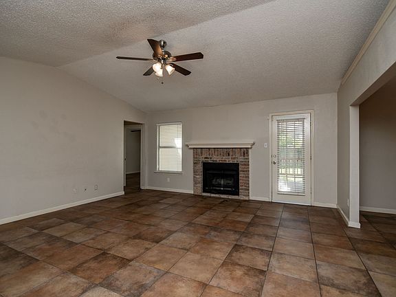2nd image of 618 Plainview Dr