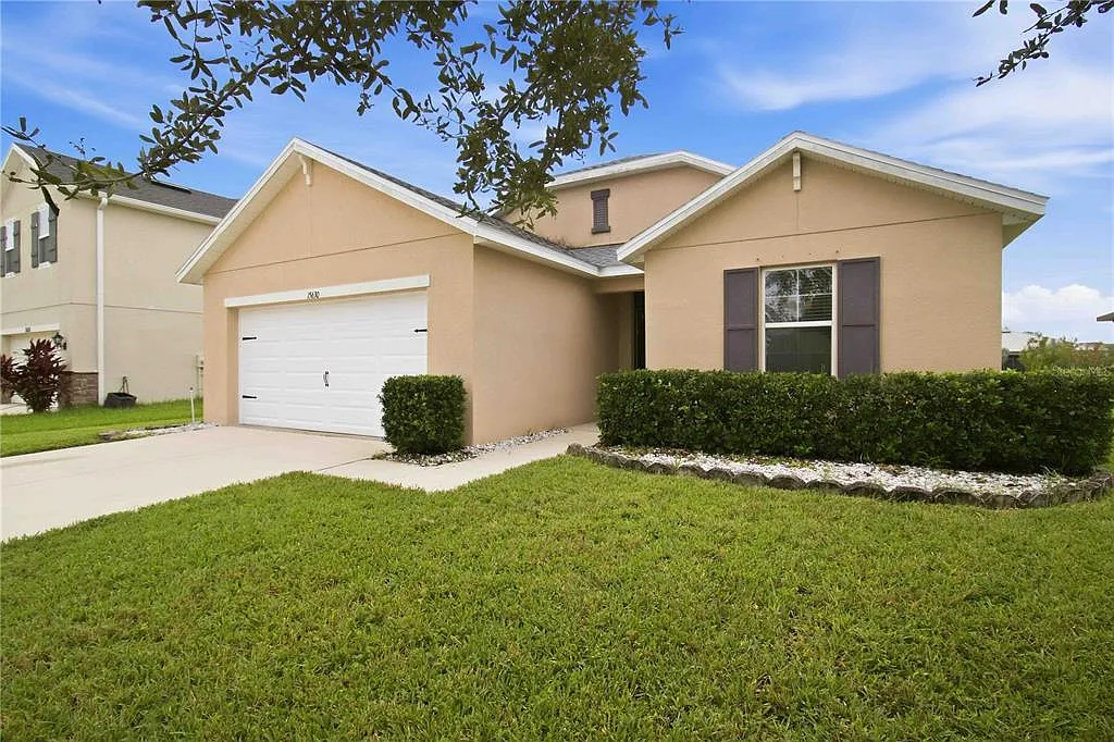 3 bed, 2.0 bath, 1626 sqft, $2,550 — Photo 3
