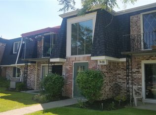 74 Foxberry Dr S #A, Getzville, NY