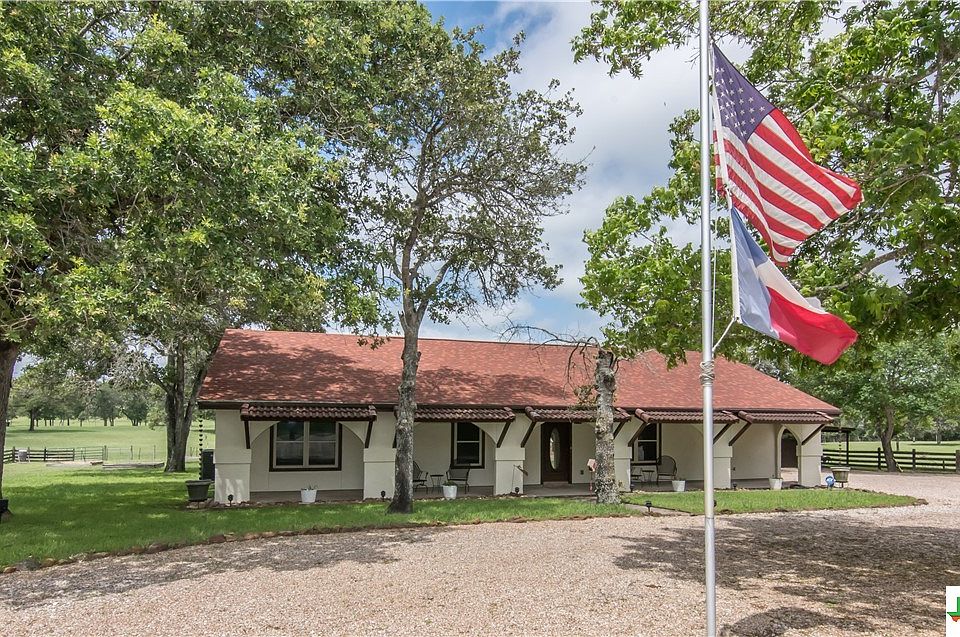 23126 State Highway 80 N, Gonzales, TX 78629 Zillow