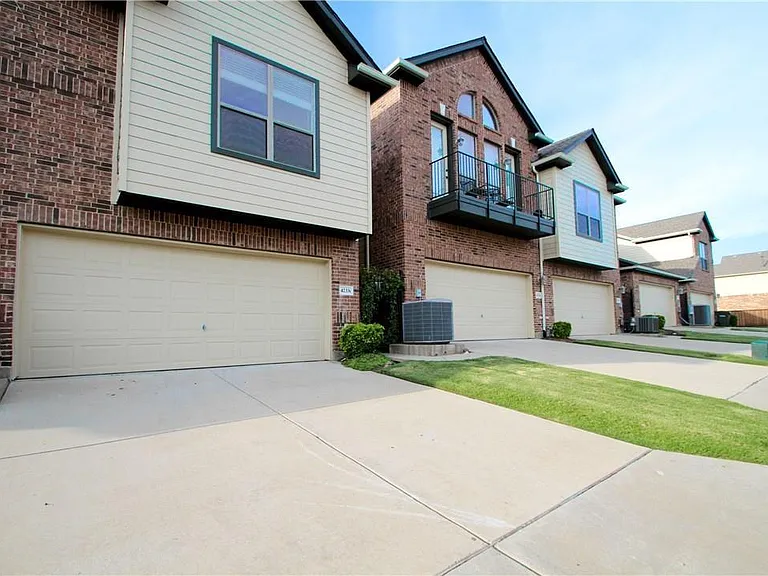 4233 Swan Forest Dr #E — Photo 15