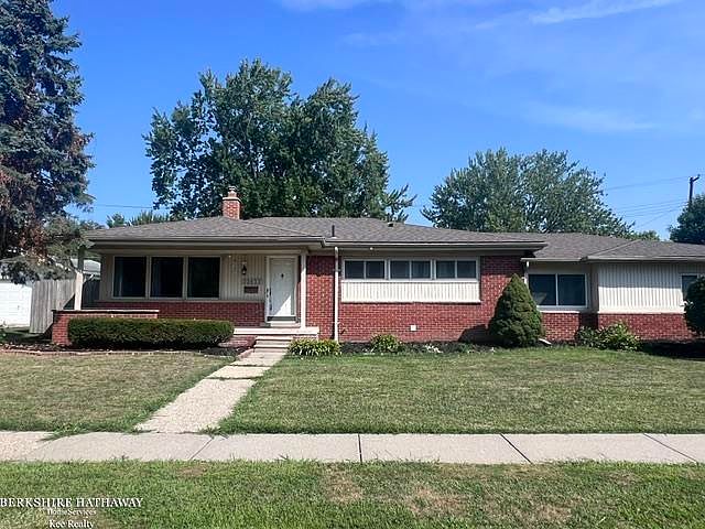 1st image of 22633 E Schafer St