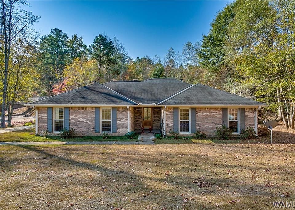 1st image of 4718 Woodland Forrest Dr