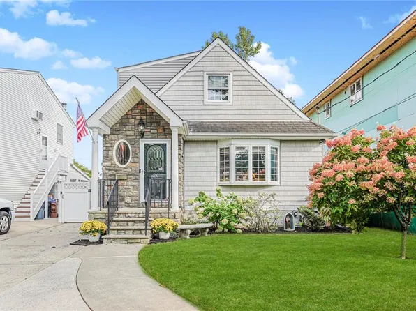 26 Buffington Ave, Staten Island, NY 10312