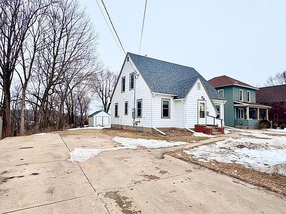 2nd image of 430 Harrison St
