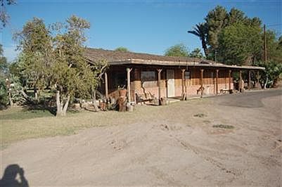 1st image of 402 Glenwood Dr