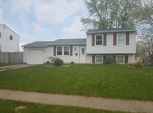 807 Sipos Cir, Englewood, OH