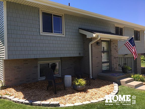 2nd image of 5630 Dove Cir