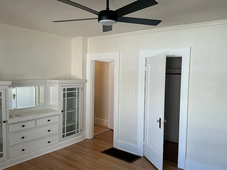 959 E 2nd St #959 — Photo 11