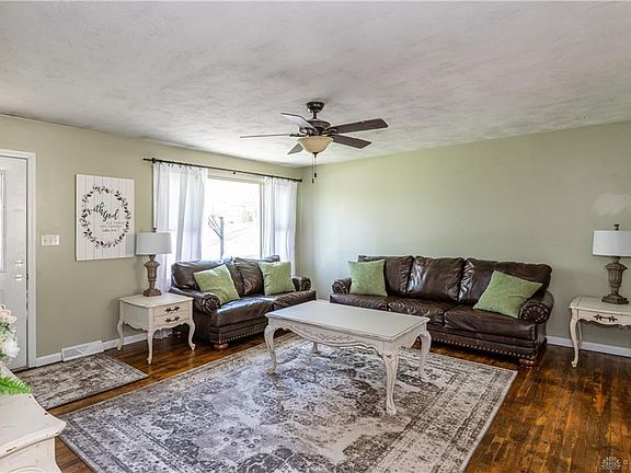 5th image of 228 Belair Cir