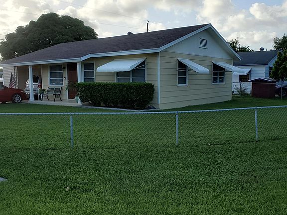 Home For Sale In PINE AIR 6