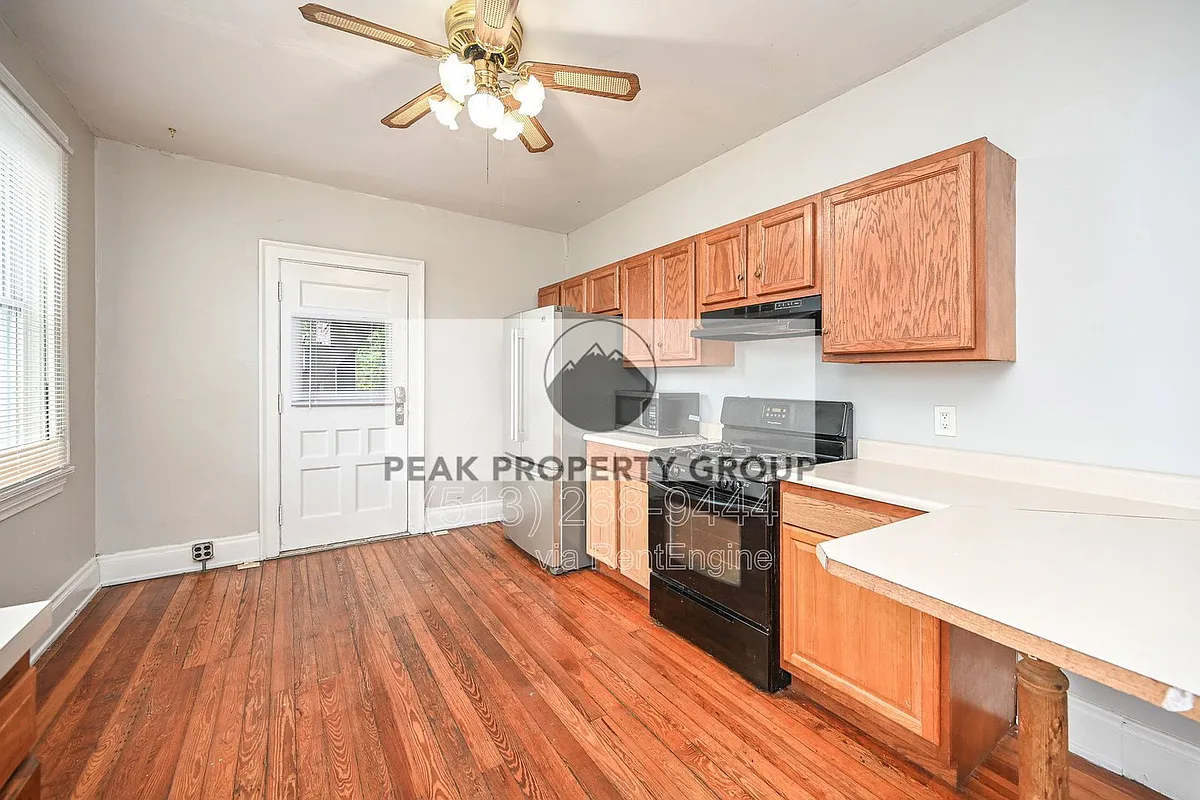 Building Photo - 2125 W Clifton Ave #A