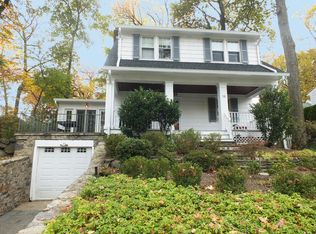 16 Linwood Rd, New Rochelle, NY 10804