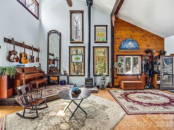 5th image of 50 Dogwood Cir