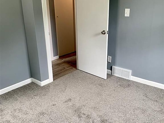 4th image of 2810 E Rick Dr
