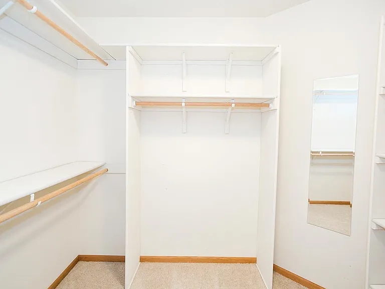 6910 Milan Dr — Photo 27