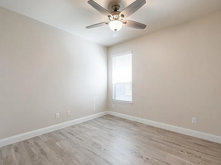 2517 Auburn Chestnut Ln — Photo 19