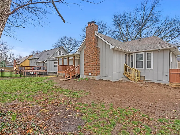 14501 S Village Dr — Photo 29