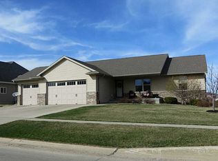 4390 Windemere Way, Marion, IA 52302