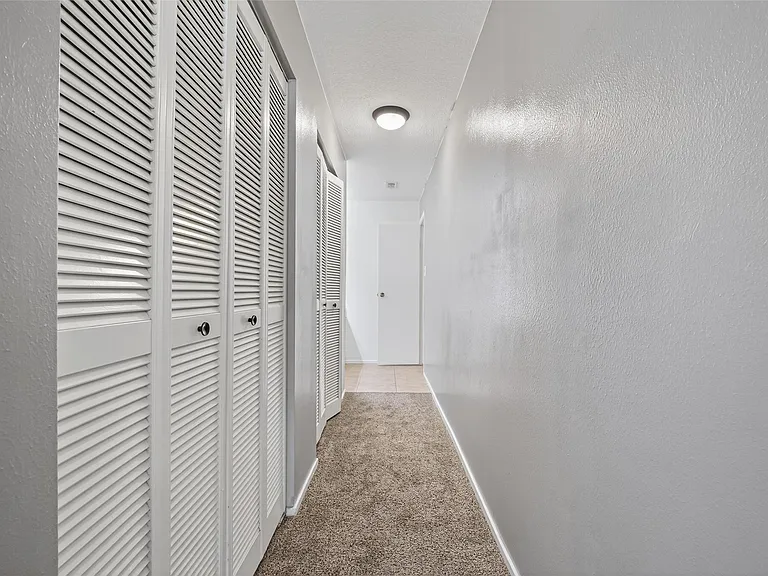 1106 E Red Cedar Cir — Photo 34