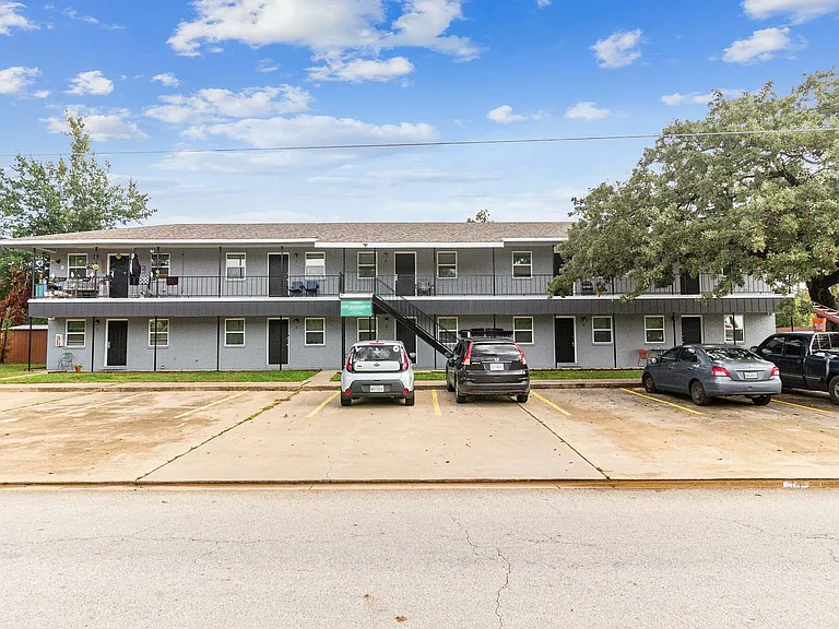 306 Calhoun Dr — Photo 5