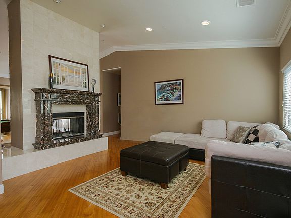 5th image of 1110 Mar Vista Dr