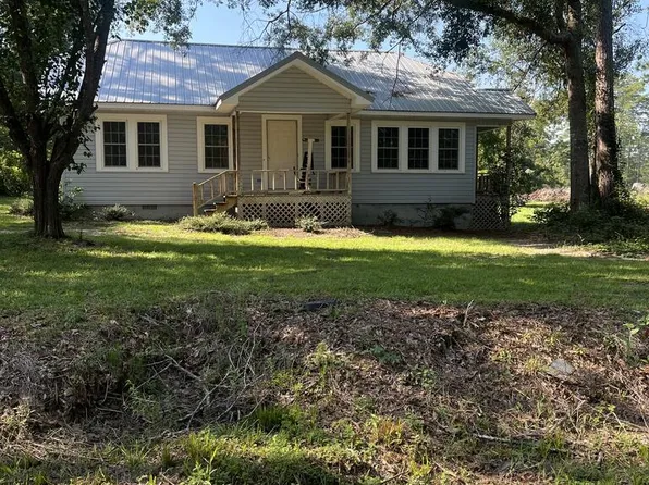 1206 Woodland Hts, Douglas, GA 31535