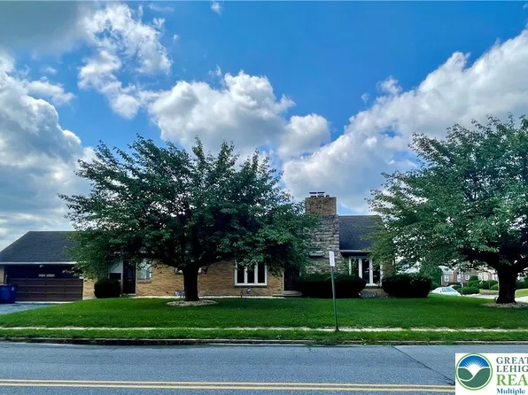1830 Laubach Ave, Northampton, PA 18067