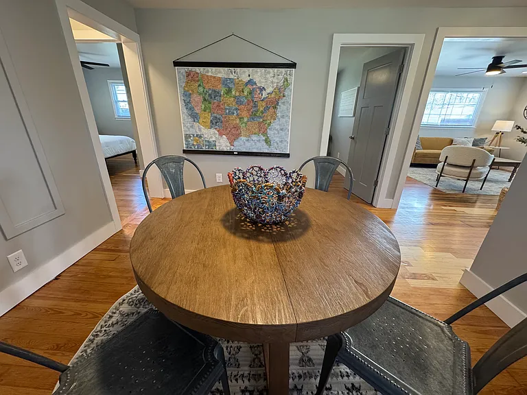 310 Crest Dr — Photo 18