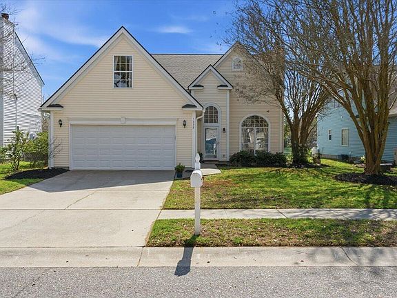4th image of 1732 Crystal Lake Dr