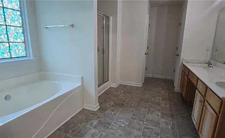 3811 Roxfield Dr — Photo 15