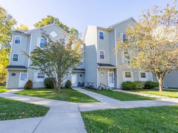1655 North Colony Road #4002, Meriden, CT 06450