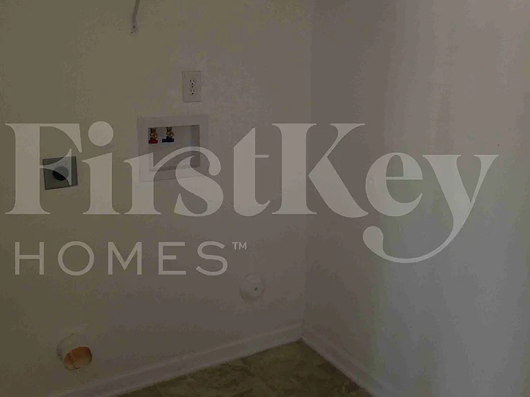 1309 Waldridge Ct — Photo 18