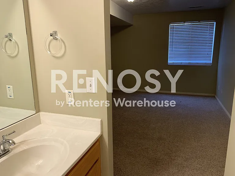 2421 N 400 E #C5 — Photo 14