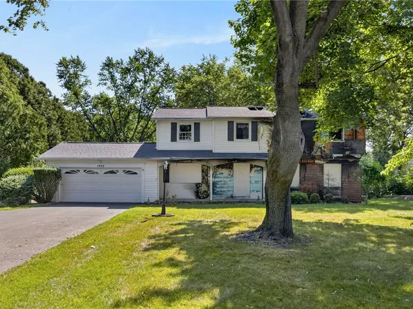 1922 Baird Rd, Penfield, NY 14526