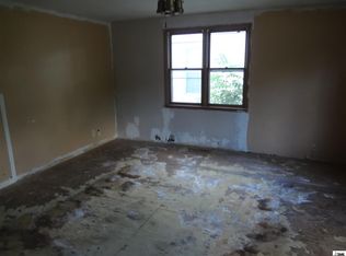19 Sylvan St, Emporia, KS 66801
