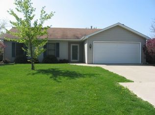 105 Edglink Dr, Kendallville, IN