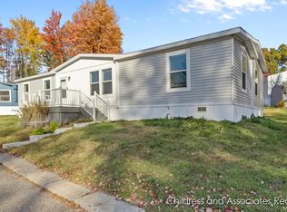 4441 Maple Ridge St NE, Rockford, MI 49341