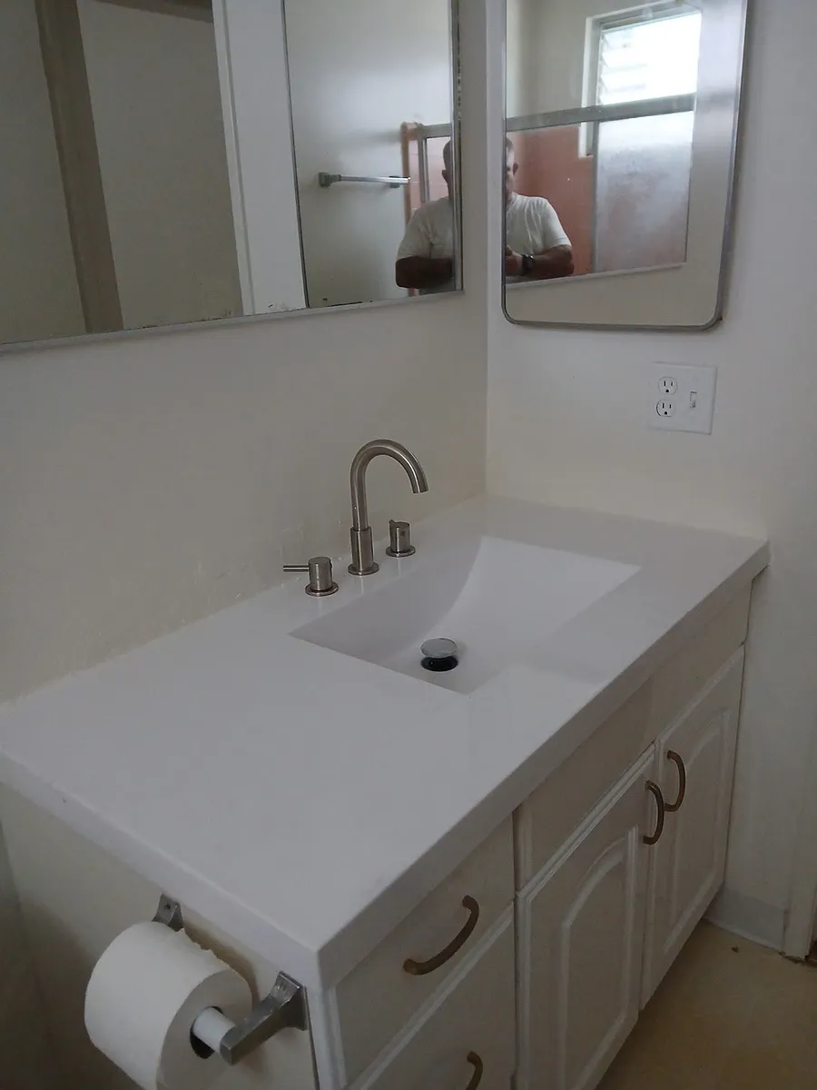 Building Photo - 3836 Mentone Ave #6B