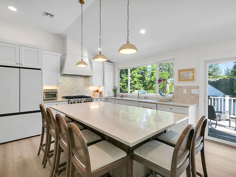 53 Field Ave — Photo 10