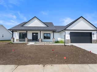517 Patterson Dr, Fisher, IL 61843